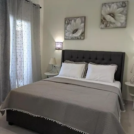 Ventus Afroditi Apartment *